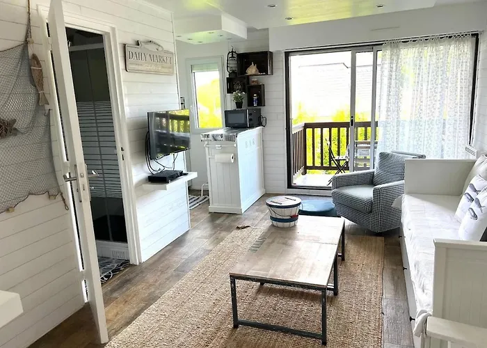 - Avec Terrasse Face A L'hippodrome Apartment